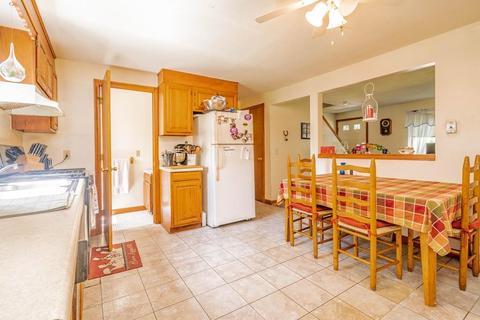 97 Michon St, Springfield, MA 01151 photo 7