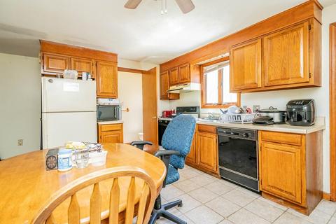 97 Michon St, Springfield, MA 01151 photo 20