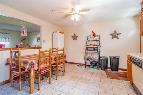 97 Michon St, Springfield, MA 01151 photo 8