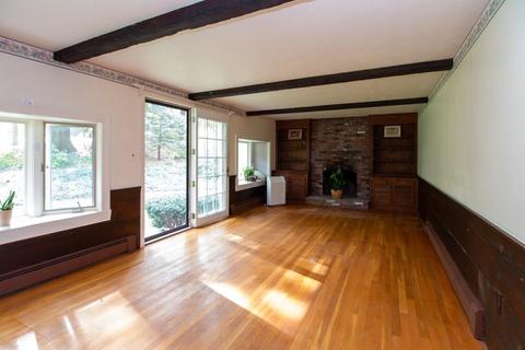 8 Stagecoach Rd, Hingham, MA 02043 photo 3