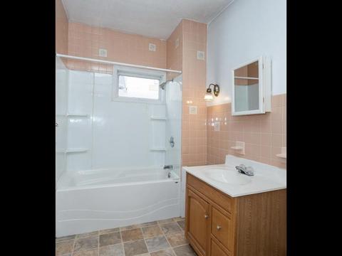 348 White St, Springfield, MA 01108 photo 15