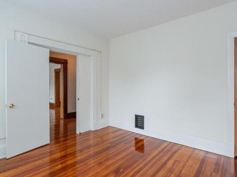 348 White St, Springfield, MA 01108 photo 12