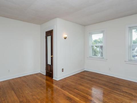 348 White St, Springfield, MA 01108 photo 17