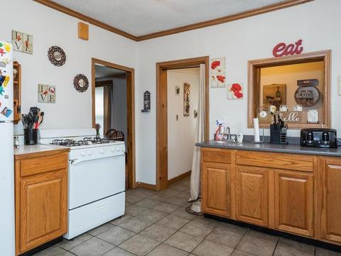 348 White St, Springfield, MA 01108 photo 25