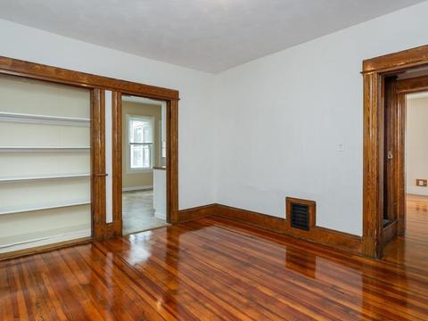 348 White St, Springfield, MA 01108 photo 7