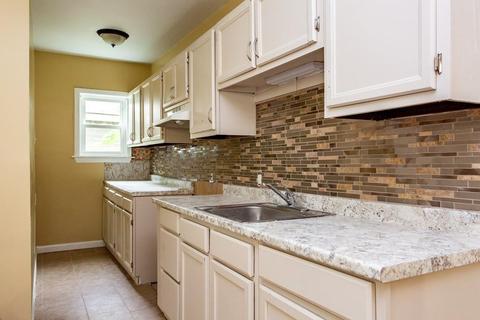80 Knox, Springfield, MA 01105 photo 7
