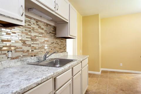 80 Knox, Springfield, MA 01105 photo 8