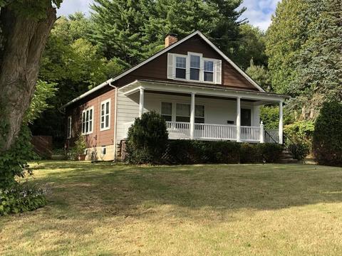 29 Highland St, Ware, MA 01082 photo 2
