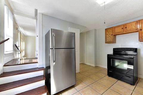 117 Fenwick St, Springfield, MA 01109 photo 4