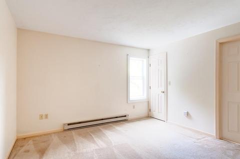 14 Jonathan Cir, Worcester, MA 01604 photo 9
