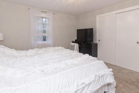 24 Warren St E, Raynham, MA 02767 photo 16