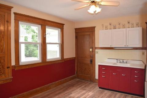 100 Milton St, Springfield, MA 01151 photo 22