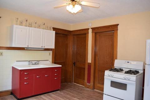 100 Milton St, Springfield, MA 01151 photo 21