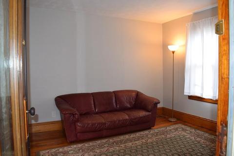 100 Milton St, Springfield, MA 01151 photo 9