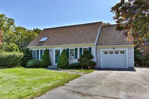 32 Sheffield Pl, Mashpee, MA 02649 photo 2