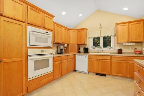 32 Sheffield Pl, Mashpee, MA 02649 photo 17