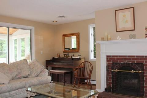90 Mendon St, Upton, MA 01568 photo 11