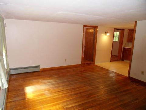 97 Whitins Rd, Sutton, MA 01590 photo 12