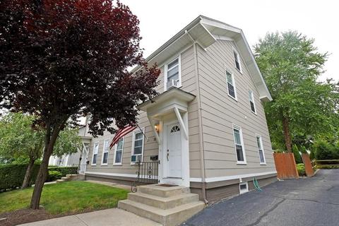 12 E Barrows St, Cumberland, RI 02864 photo 3