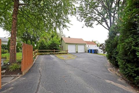 12 E Barrows St, Cumberland, RI 02864 photo 2