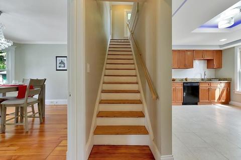 95 Lyndale St, Springfield, MA 01108 photo 9