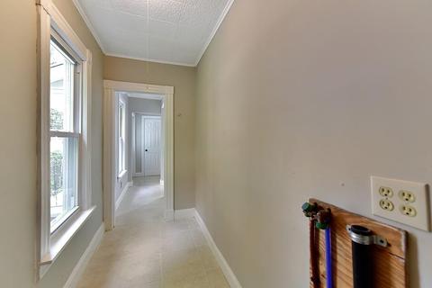 95 Lyndale St, Springfield, MA 01108 photo 22
