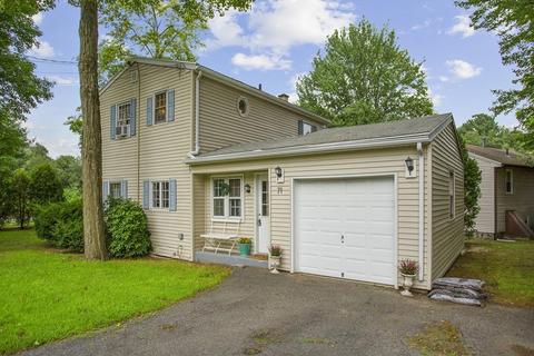 71 Cooley St, Springfield, MA 01128 photo 29