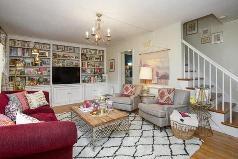 71 Cooley St, Springfield, MA 01128 photo 7
