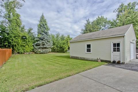 28 Silver St, Springfield, MA 01107 photo 4