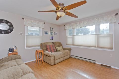 28 Silver St, Springfield, MA 01107 photo 15