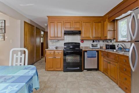 28 Silver St, Springfield, MA 01107 photo 8