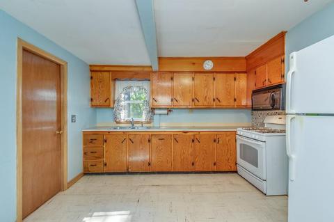 21 Worthley, Derry, NH 03038 photo 15