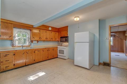 21 Worthley, Derry, NH 03038 photo 14