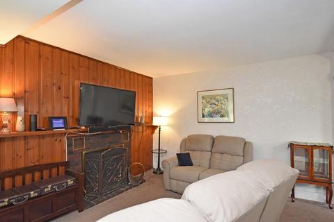 16 Waucantuck Rd, Worcester, MA 01606 photo 3