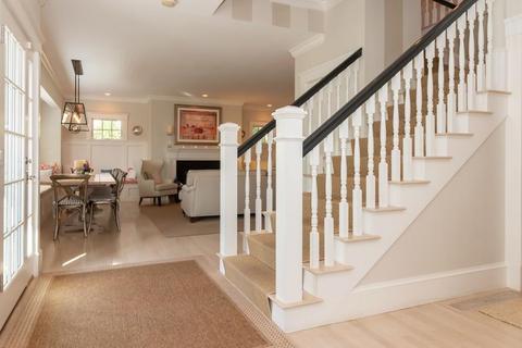 6 Abbot View Ln, Marblehead, MA 01945 photo 3