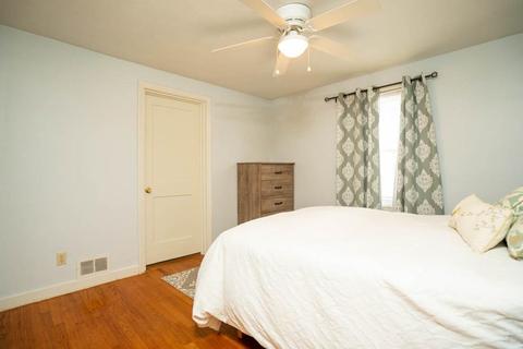 98 Gilman St, Springfield, MA 01118 photo 11