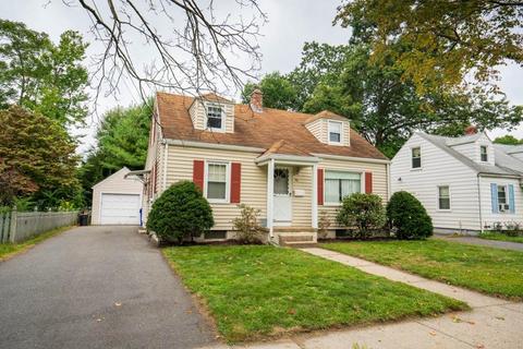 98 Gilman St, Springfield, MA 01118 photo 2