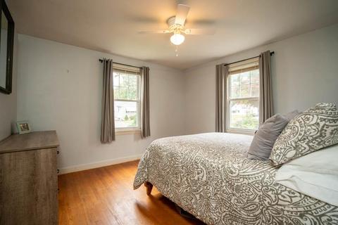 98 Gilman St, Springfield, MA 01118 photo 20