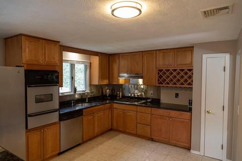 4 Joyce Rd, Peabody, MA 01960 photo 8