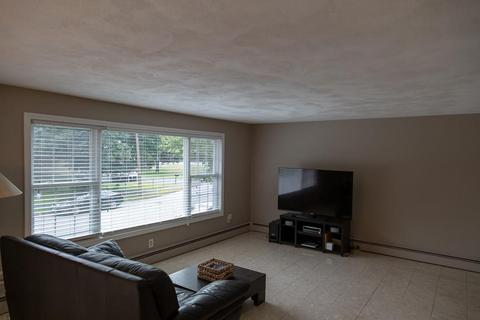 4 Joyce Rd, Peabody, MA 01960 photo 3