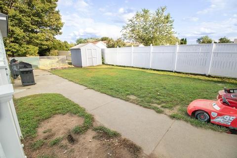 68 Ray St, Ludlow, MA 01056 photo 6
