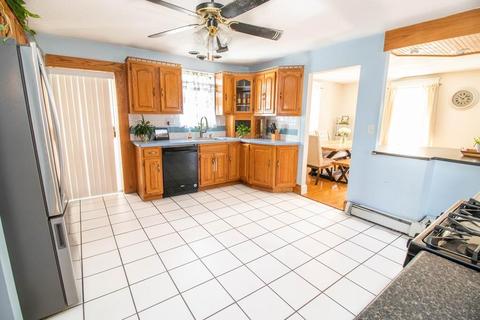 68 Ray St, Ludlow, MA 01056 photo 17