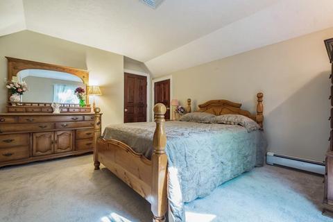 213 Mendon St, Upton, MA 01568 photo 28