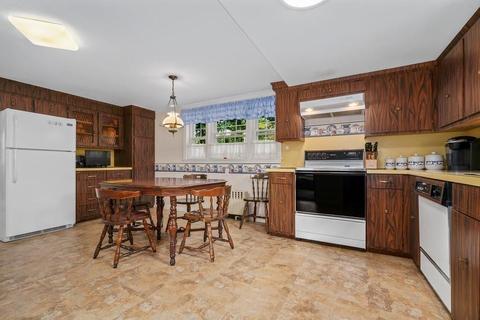 70 Sylvan St, Danvers, MA 01923 photo 9