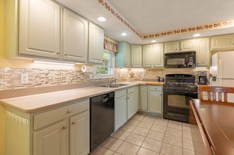 60 Birch St, Dedham, MA 02026 photo 9