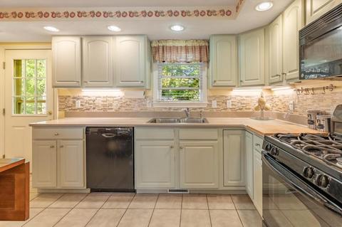 60 Birch St, Dedham, MA 02026 photo 10