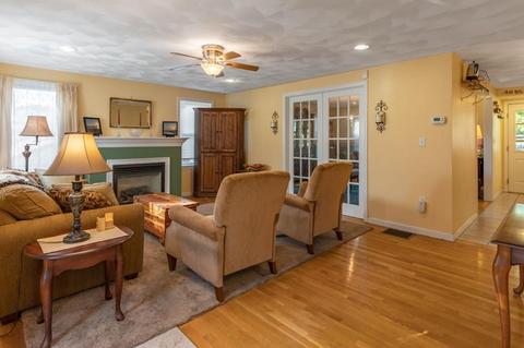 60 Birch St, Dedham, MA 02026 photo 4