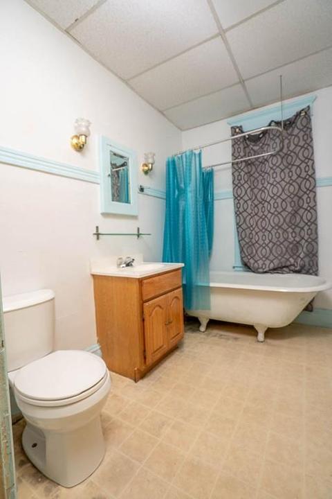 76 Monroe St, Chicopee, MA 01020 photo 15