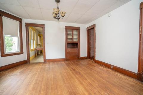 76 Monroe St, Chicopee, MA 01020 photo 5