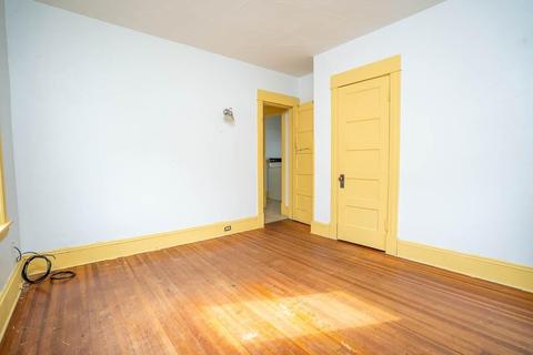 76 Monroe St, Chicopee, MA 01020 photo 12